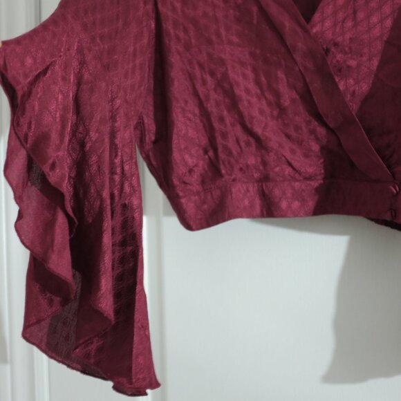 Band of Gypsies Burgundy Satin Wrap Blouse with Flutter Sleeves Size M - Picture 5 of 11
